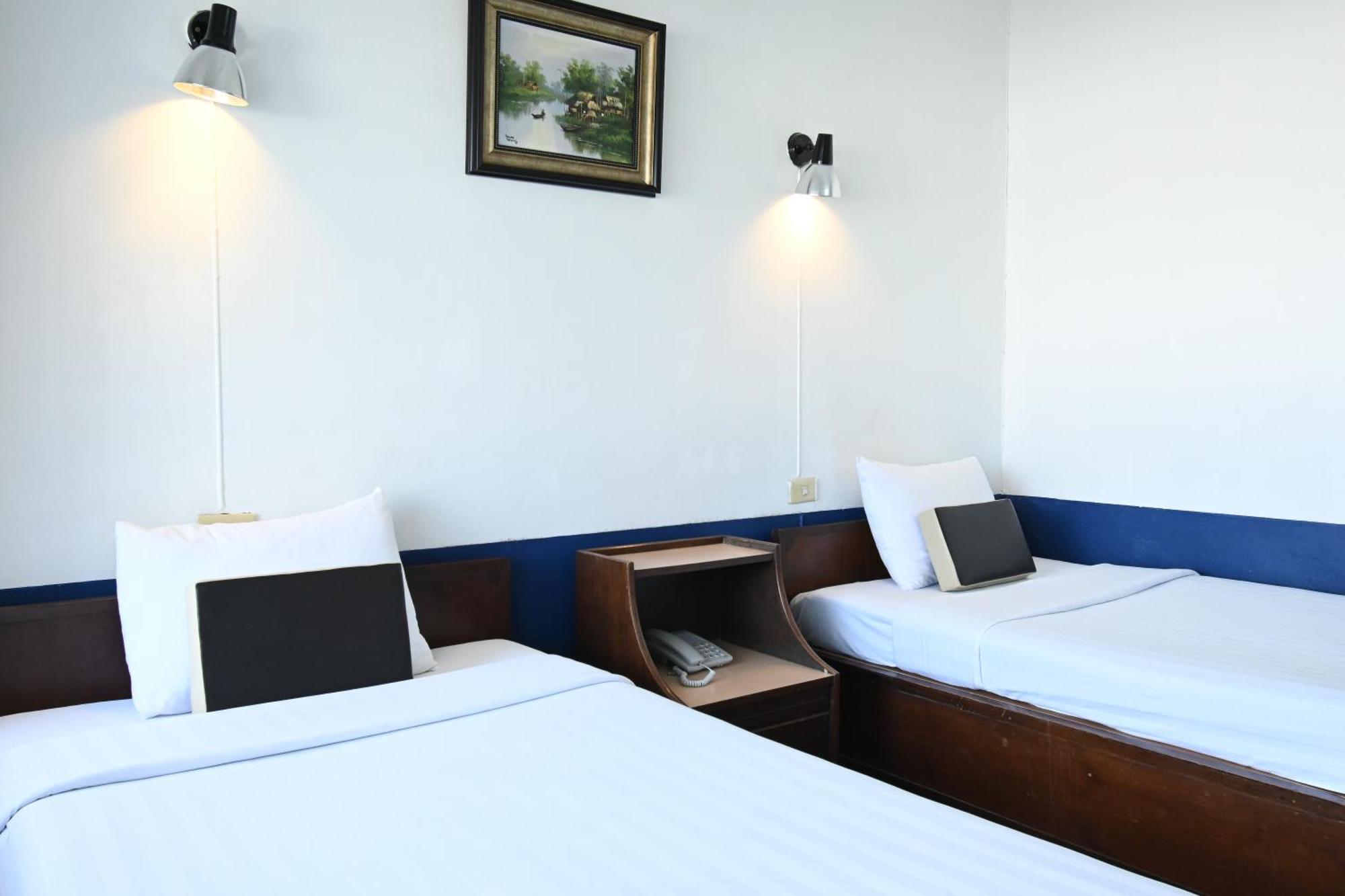 The Krungkasem Srikrung Hotel Bangkok Room photo